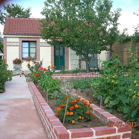 Le Petit Saint-Julien Saint-Julien-les-Villas Exterior foto