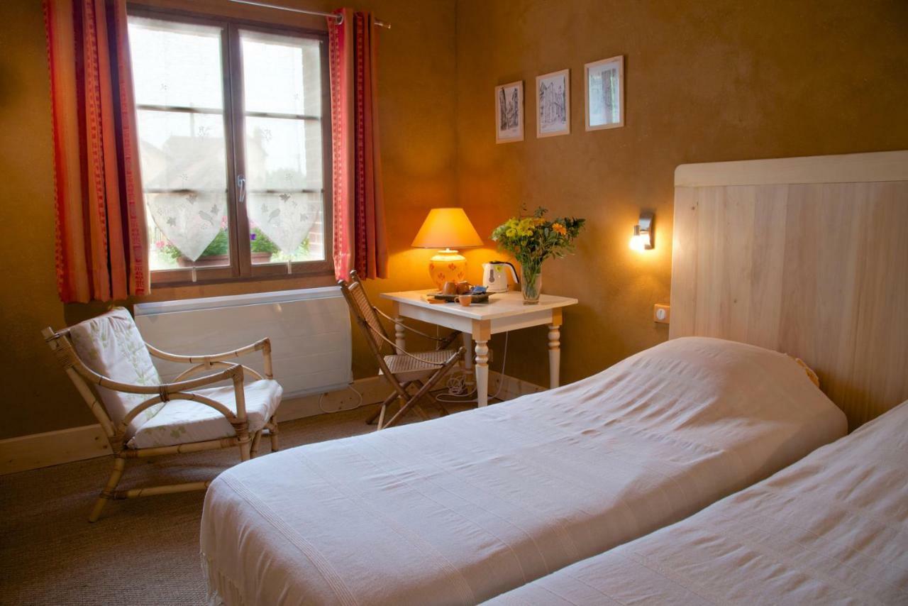 Le Petit Saint-Julien Saint-Julien-les-Villas Exterior foto