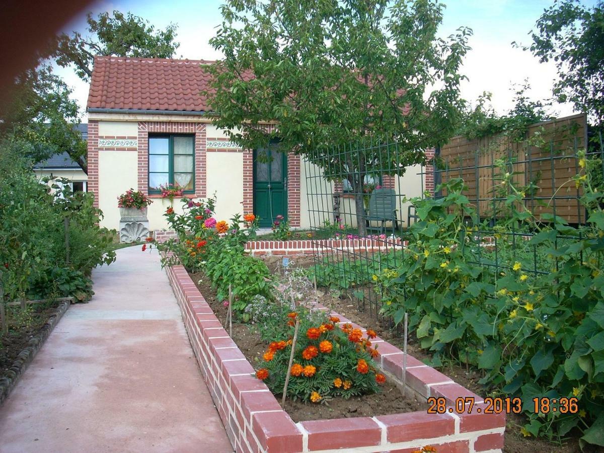 Le Petit Saint-Julien Saint-Julien-les-Villas Exterior foto